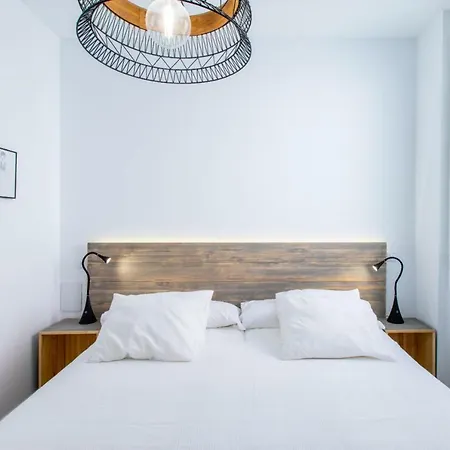 Flatguest Atico Lujoso Apartament *
